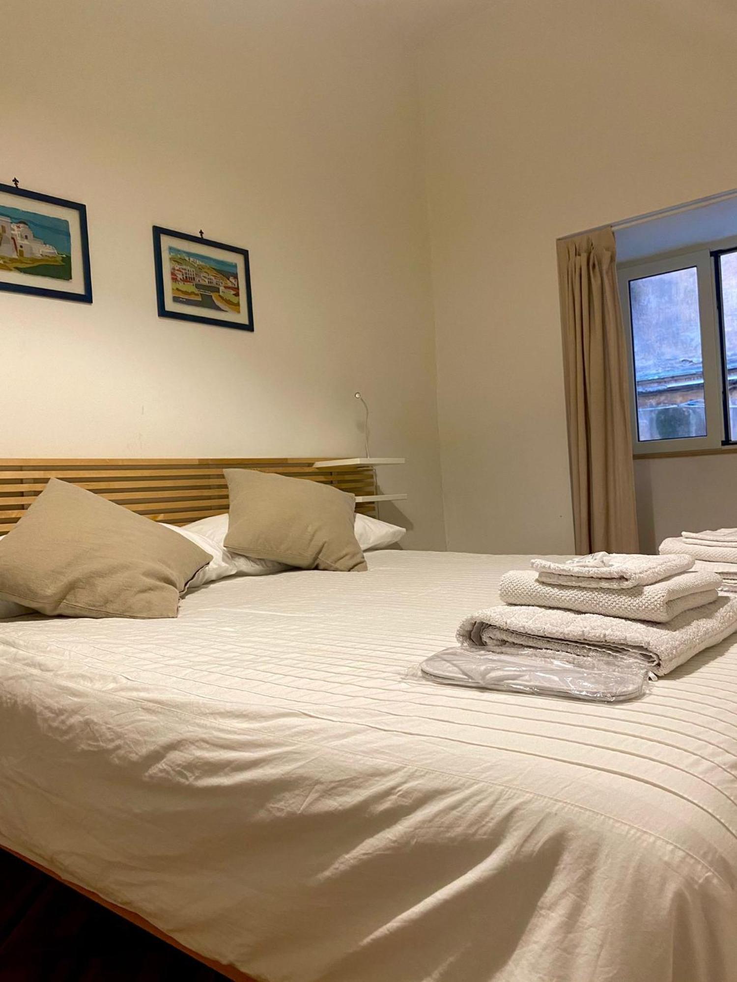 Trinita Degli Spagnoli House Apartment Naples