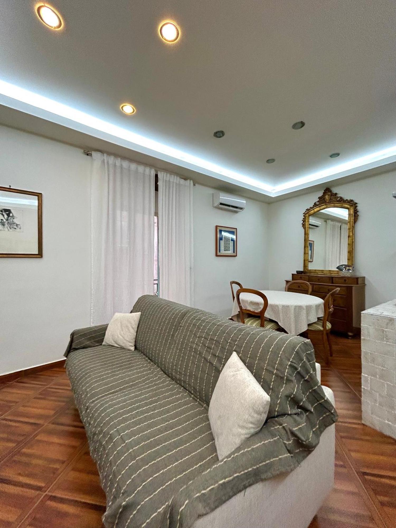 Trinita Degli Spagnoli House Apartment *